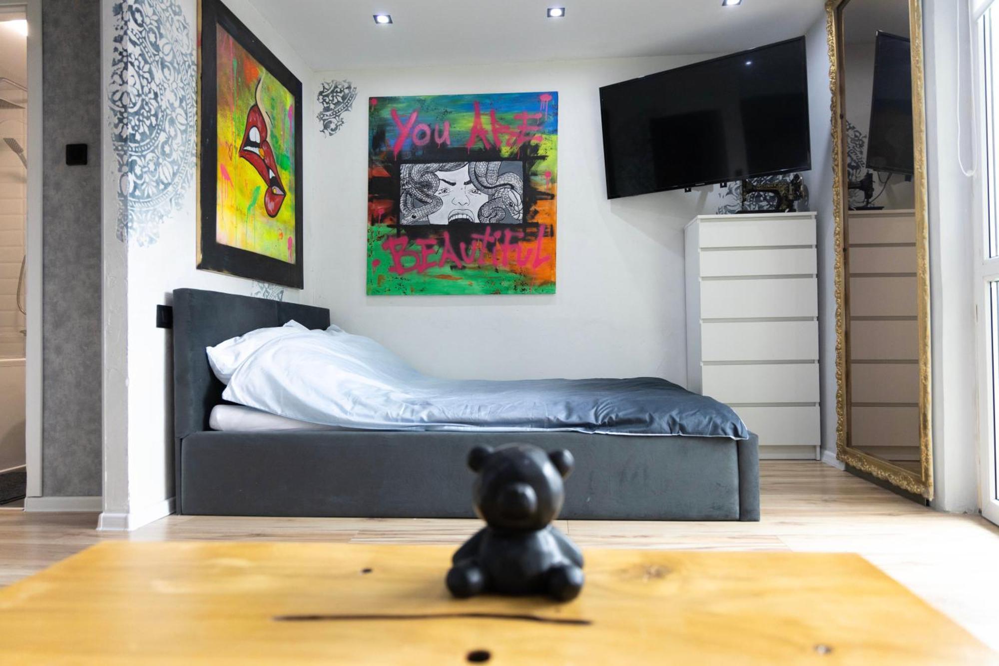Apartment Art *